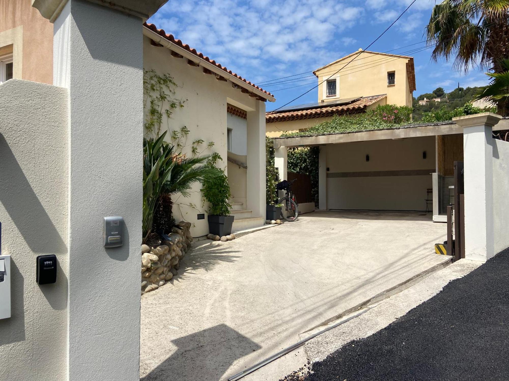 Sublime Logement Avec Vue Mer Et Jacuzzi La Ciotat Bagian luar foto