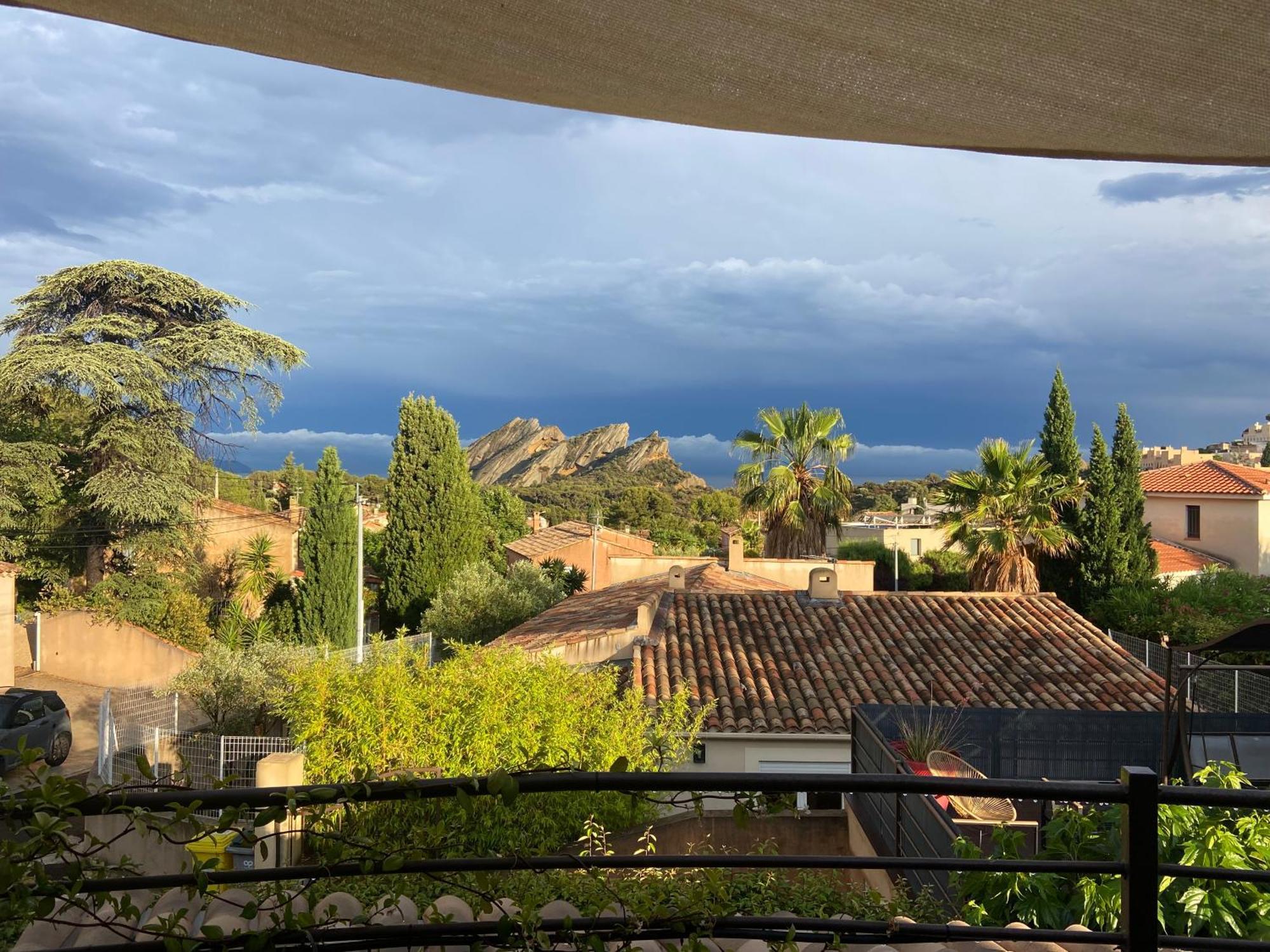 Sublime Logement Avec Vue Mer Et Jacuzzi La Ciotat Bagian luar foto